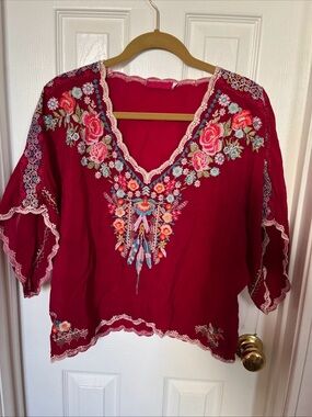 Johnny Was Magenta Embroidered V-Neck Tunic sz small